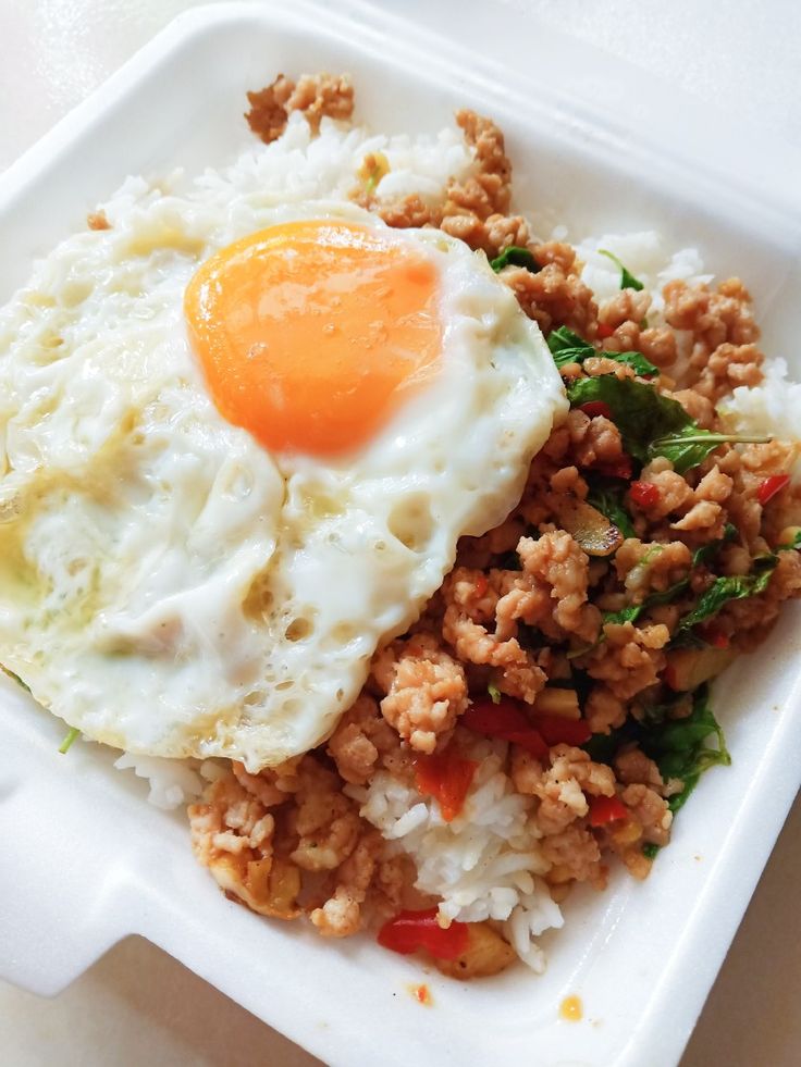 ข้าวกะเพราหมูสับ